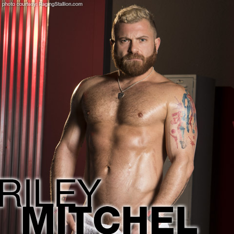 Muscle Daddy - Riley Mitchel | Sexy Bareback Muscle Daddy Gay Porn Star | smutjunkies Gay  Porn Star Male Model Directory